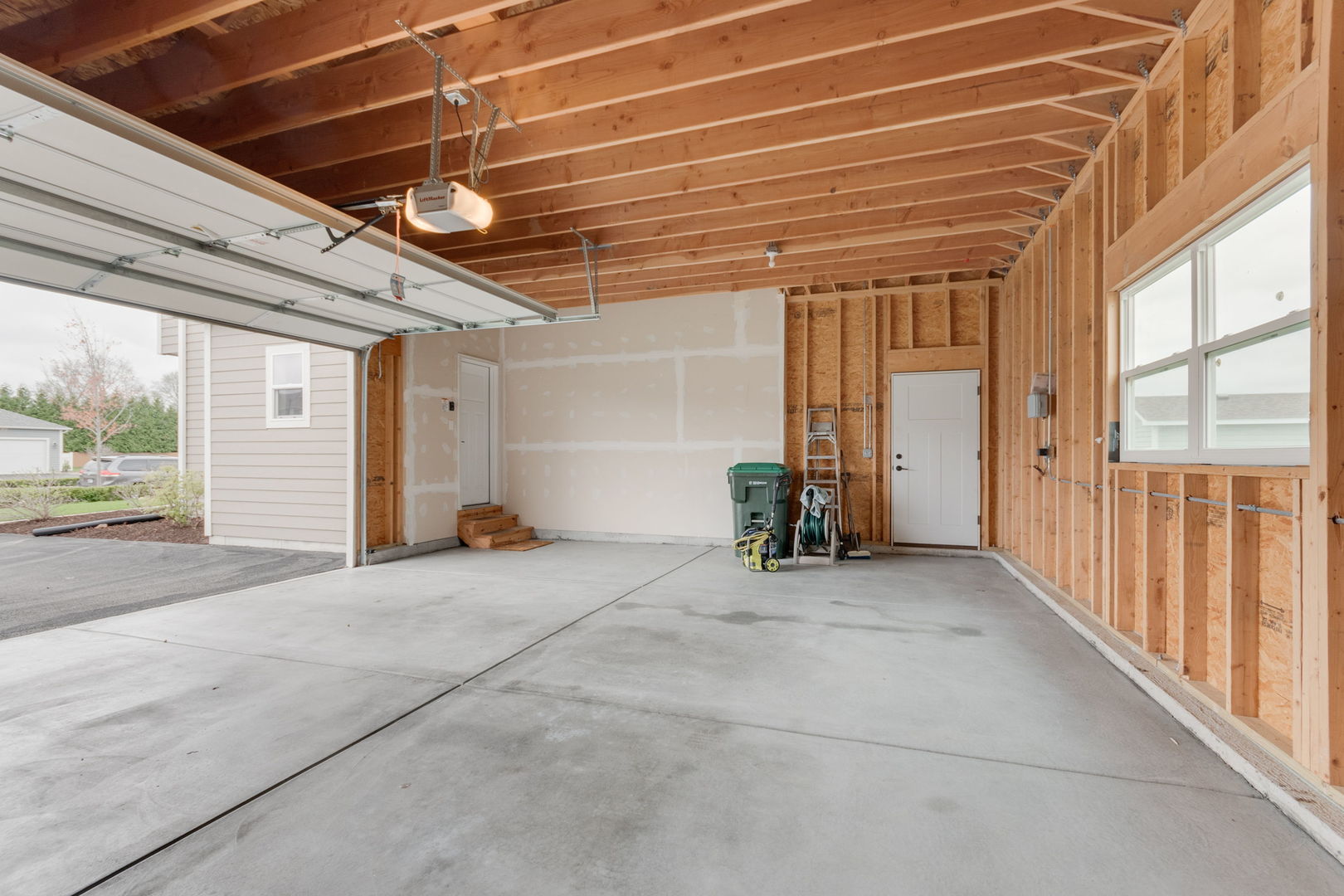 25224 W Town Center Circle, Channahon, IL 60410