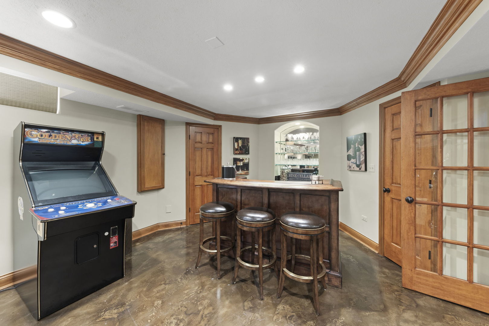 646 Highview Avenue, Glen Ellyn, IL 60137