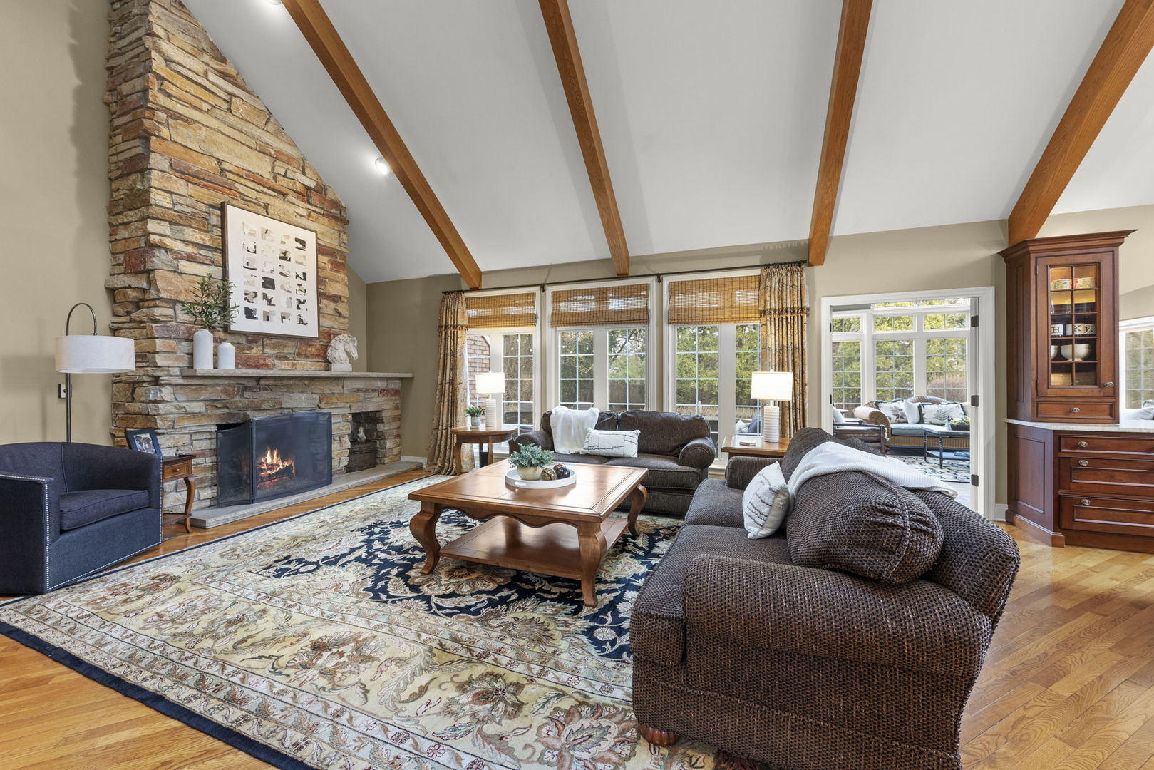 646 Highview Avenue, Glen Ellyn, IL 60137