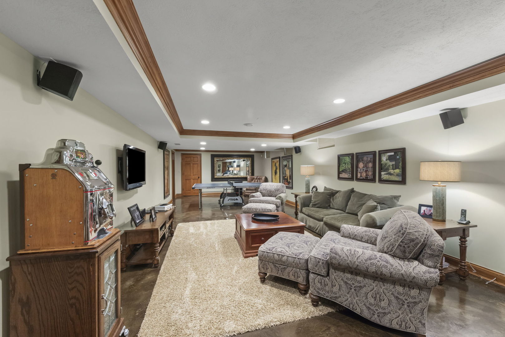 646 Highview Avenue, Glen Ellyn, IL 60137