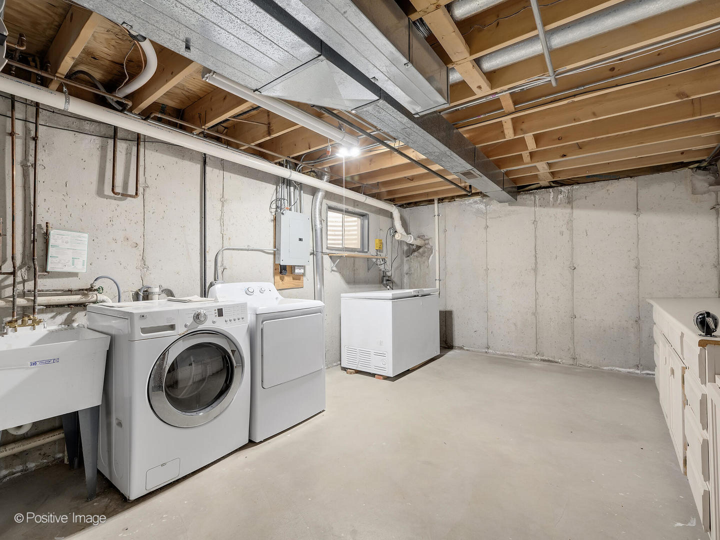 27W015 Manchester Road, Winfield, IL 60190