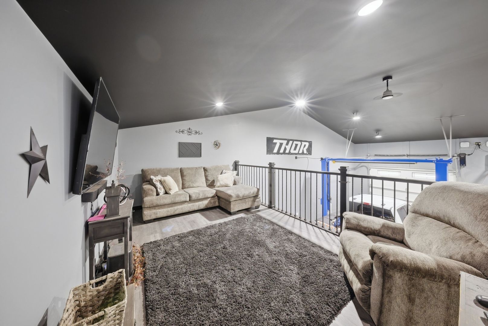 2401 N 4350th Road, Sheridan, IL 60551