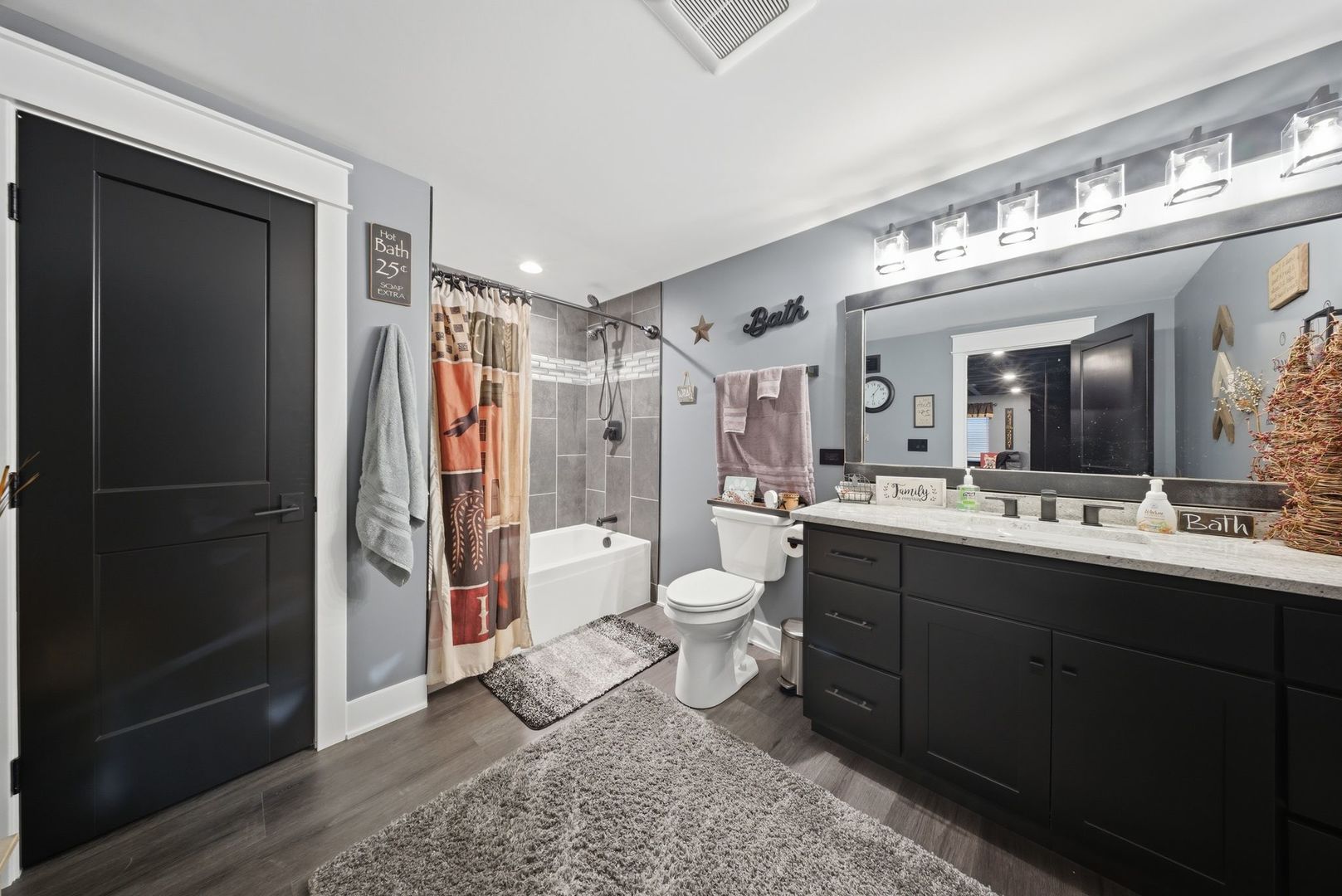 2401 N 4350th Road, Sheridan, IL 60551