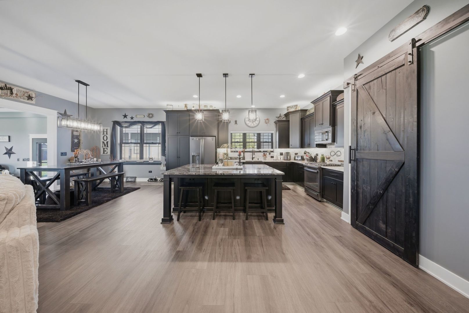 2401 N 4350th Road, Sheridan, IL 60551