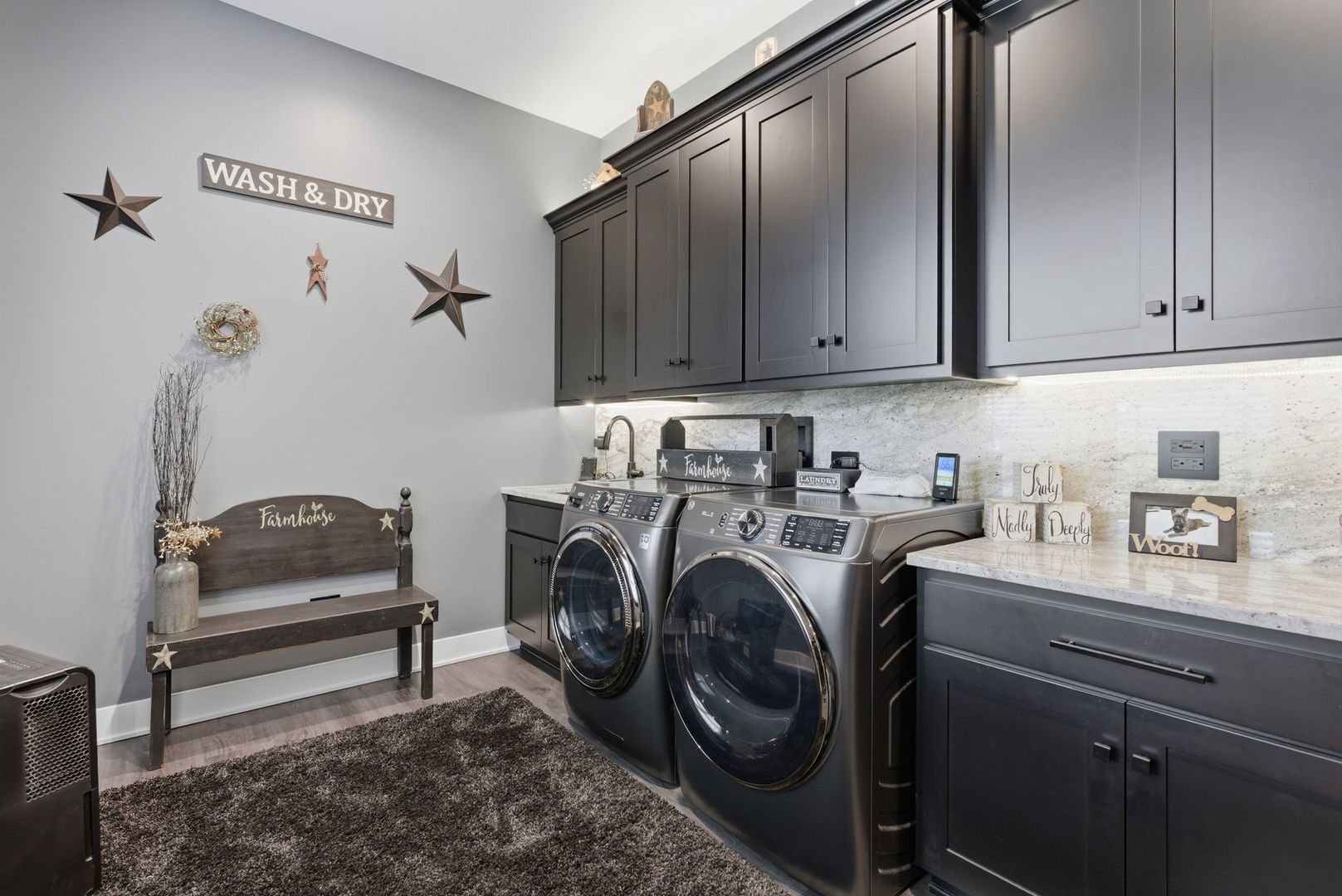 2401 N 4350th Road, Sheridan, IL 60551