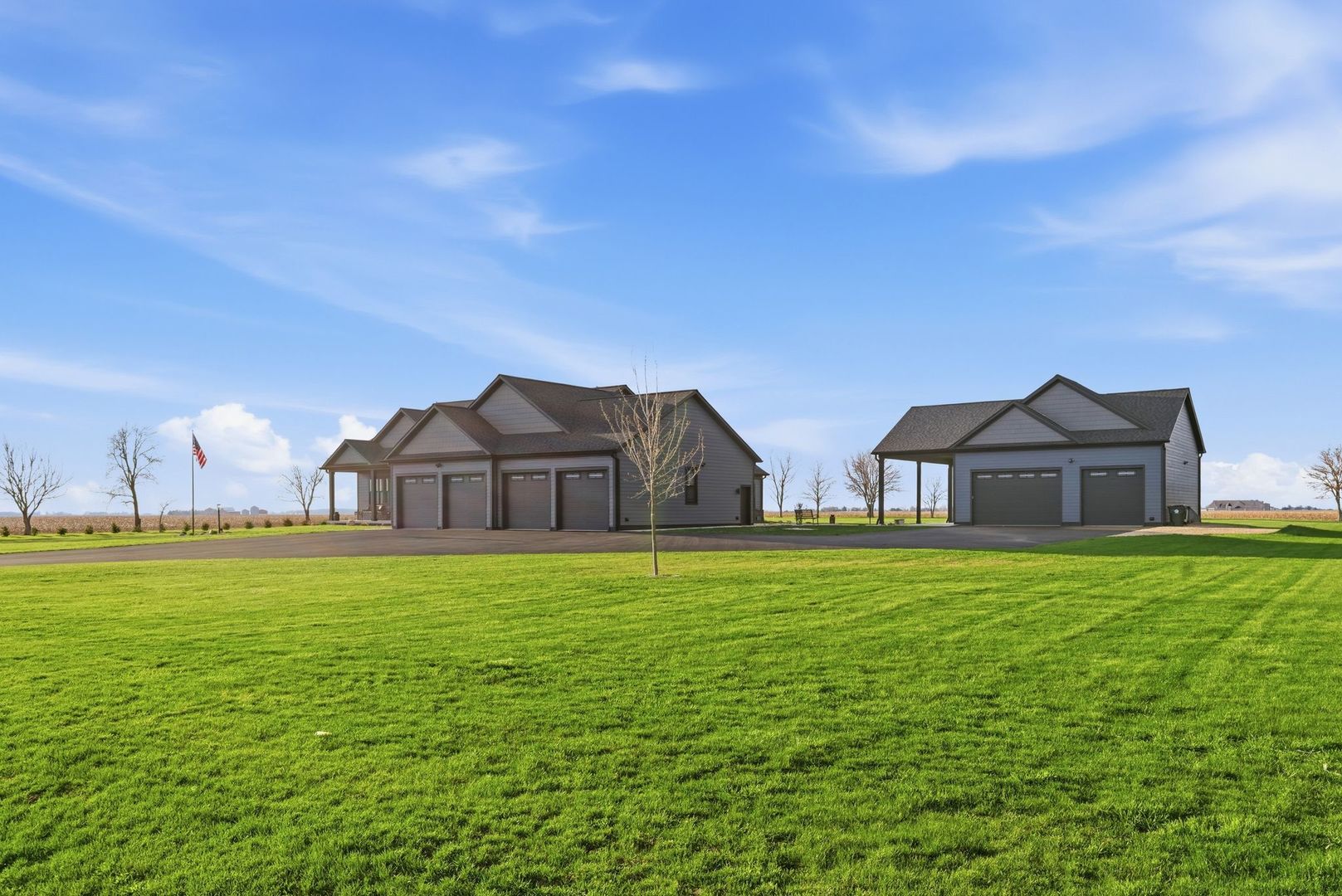 2401 N 4350th Road, Sheridan, IL 60551