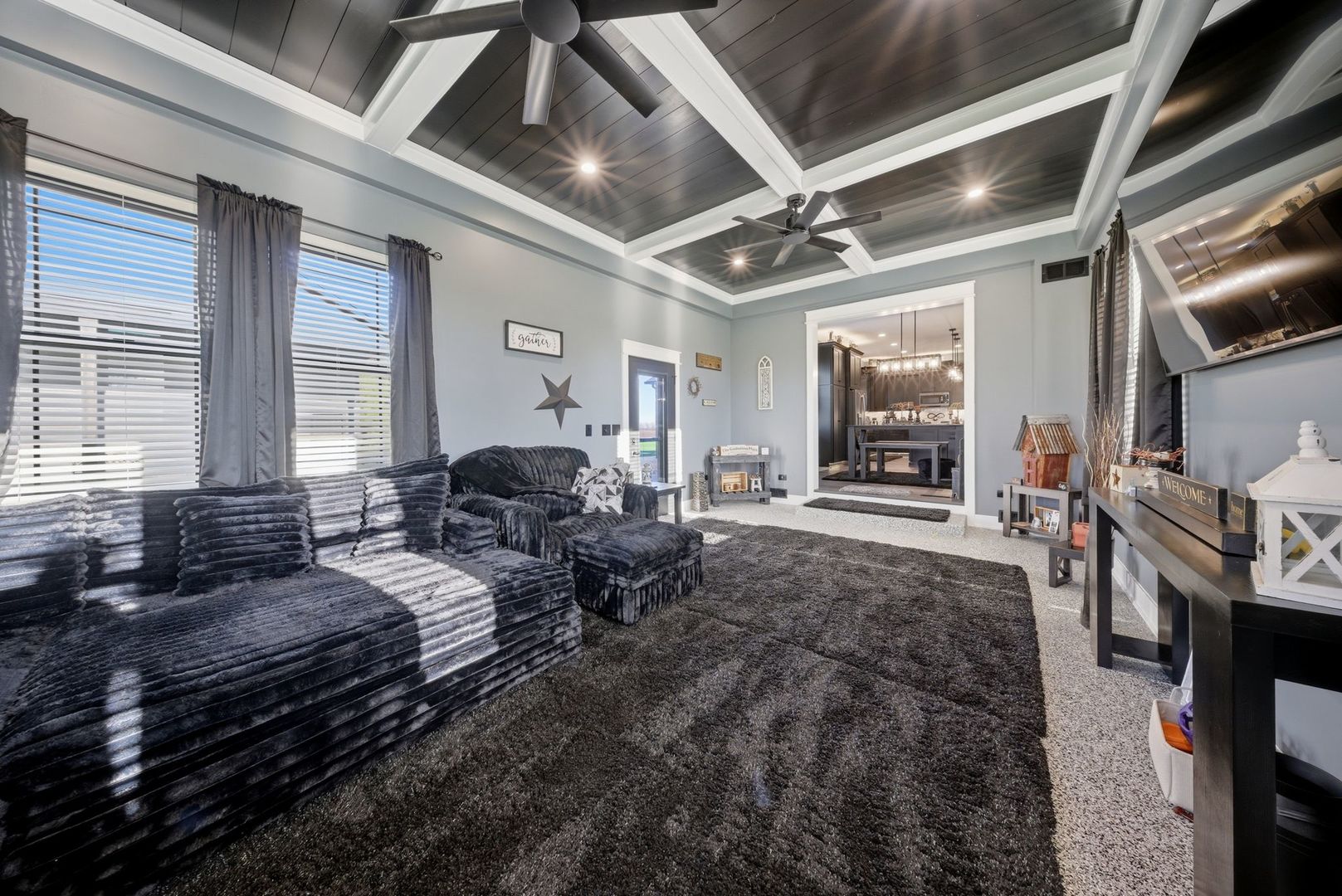 2401 N 4350th Road, Sheridan, IL 60551