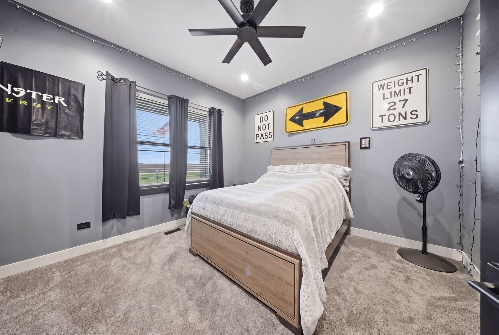 2401 N 4350th Road, Sheridan, IL 60551