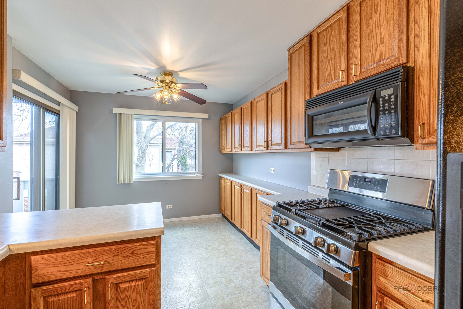 1107 Woodbury Lane #A2, Wheeling, IL 60090