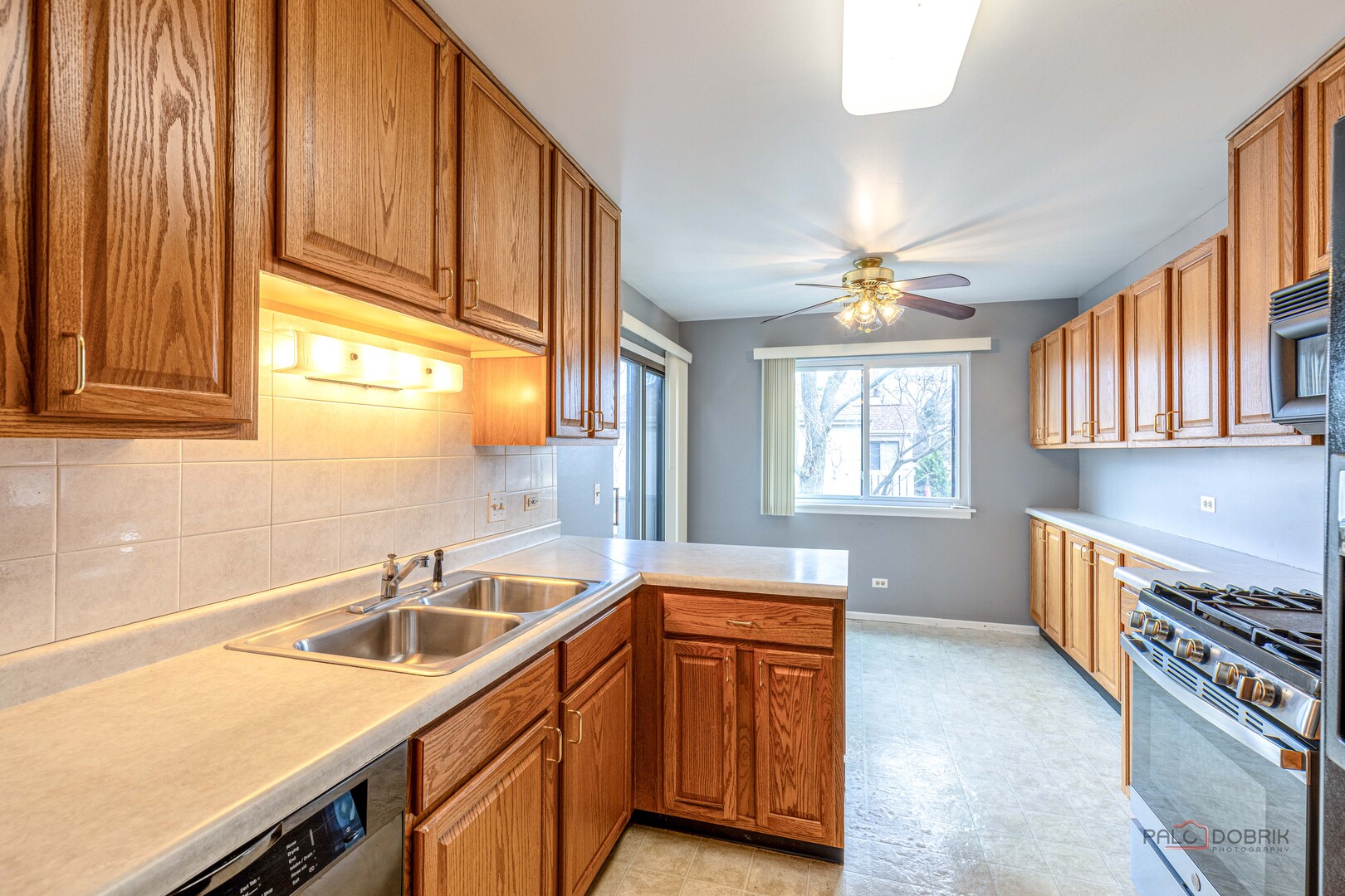 1107 Woodbury Lane #A2, Wheeling, IL 60090