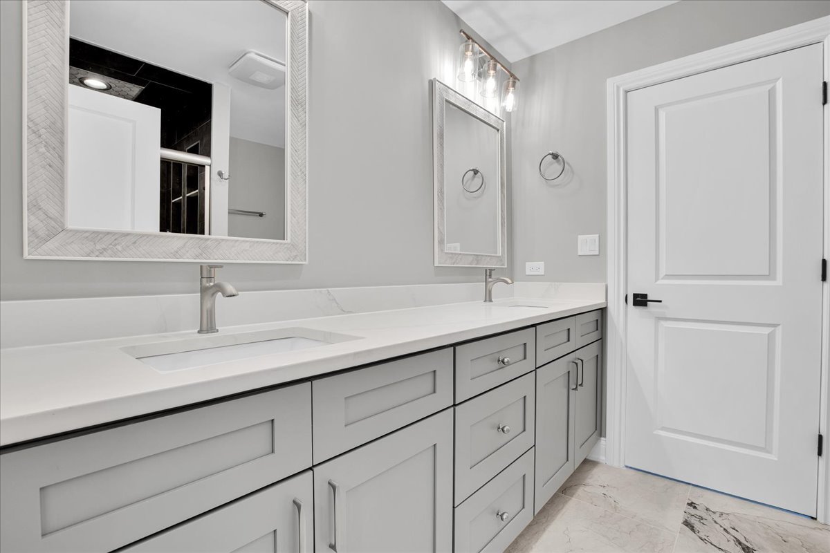 1527 Elgin Avenue, Forest Park, IL 60130