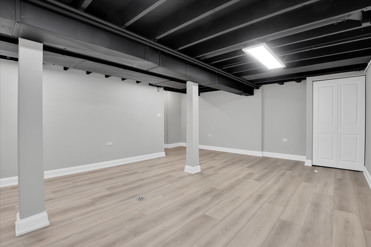 1527 Elgin Avenue, Forest Park, IL 60130