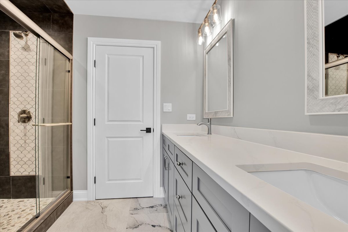 1527 Elgin Avenue, Forest Park, IL 60130