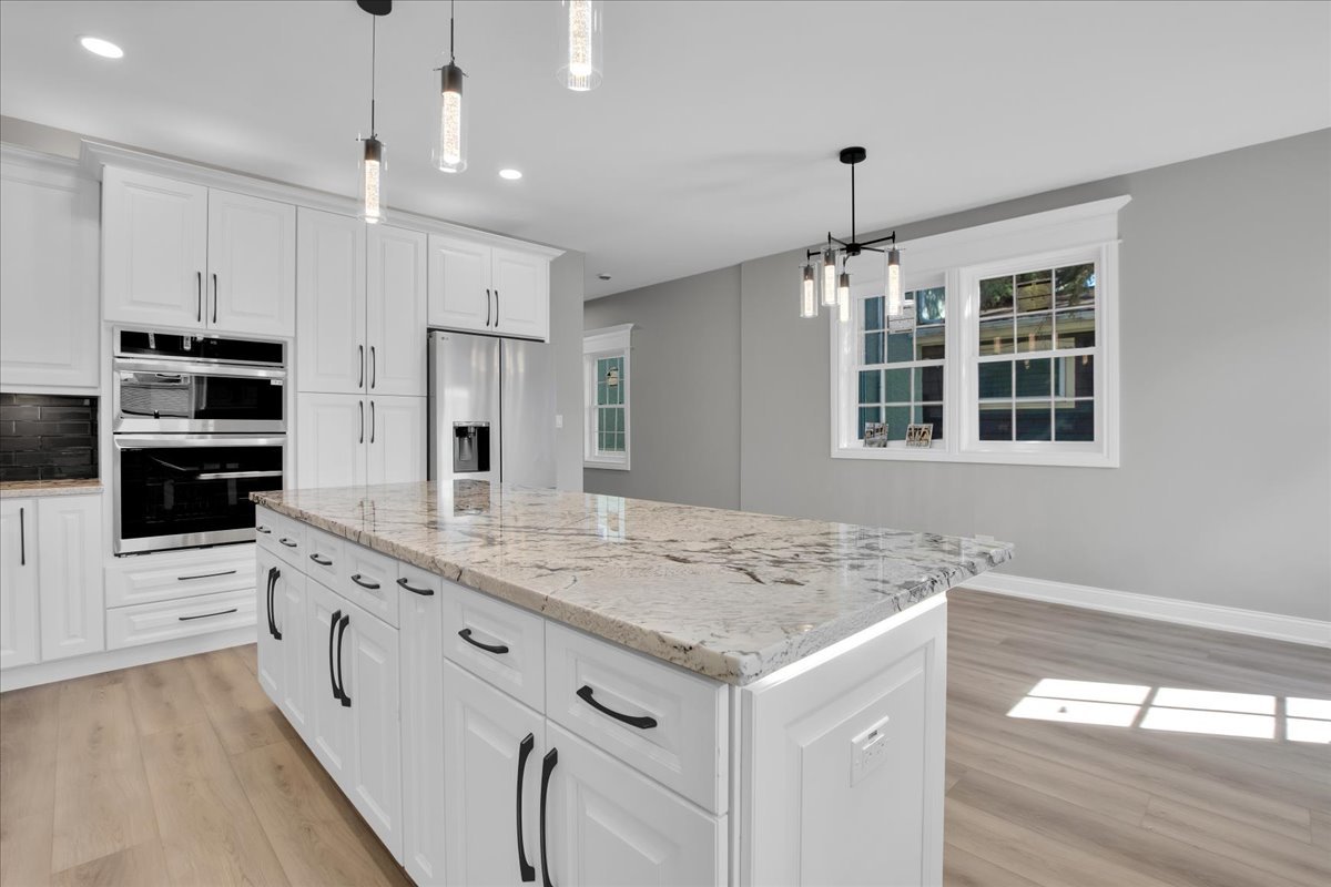 1527 Elgin Avenue, Forest Park, IL 60130