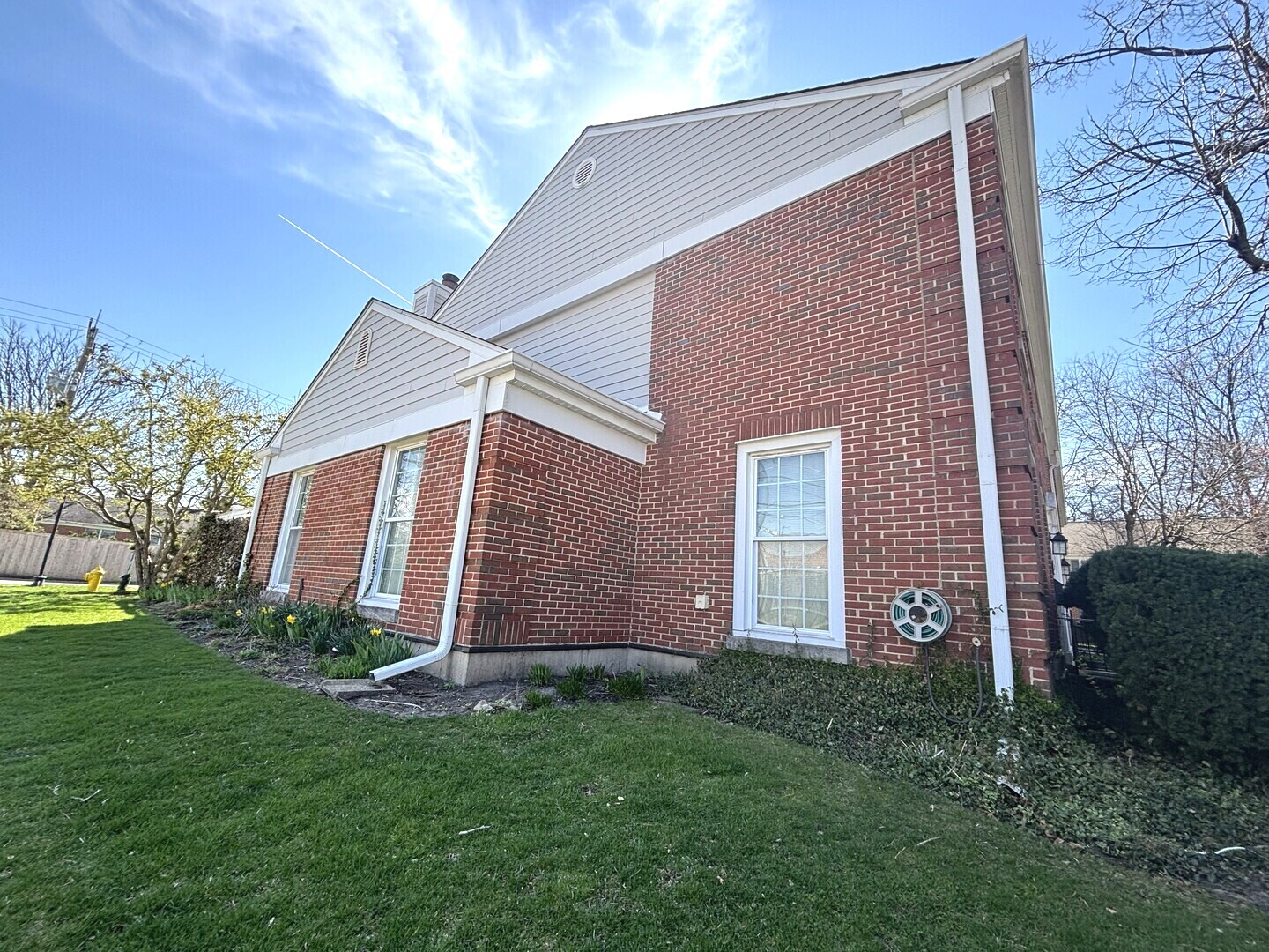 1414 Pebblecreek Drive, Glenview, IL 60025