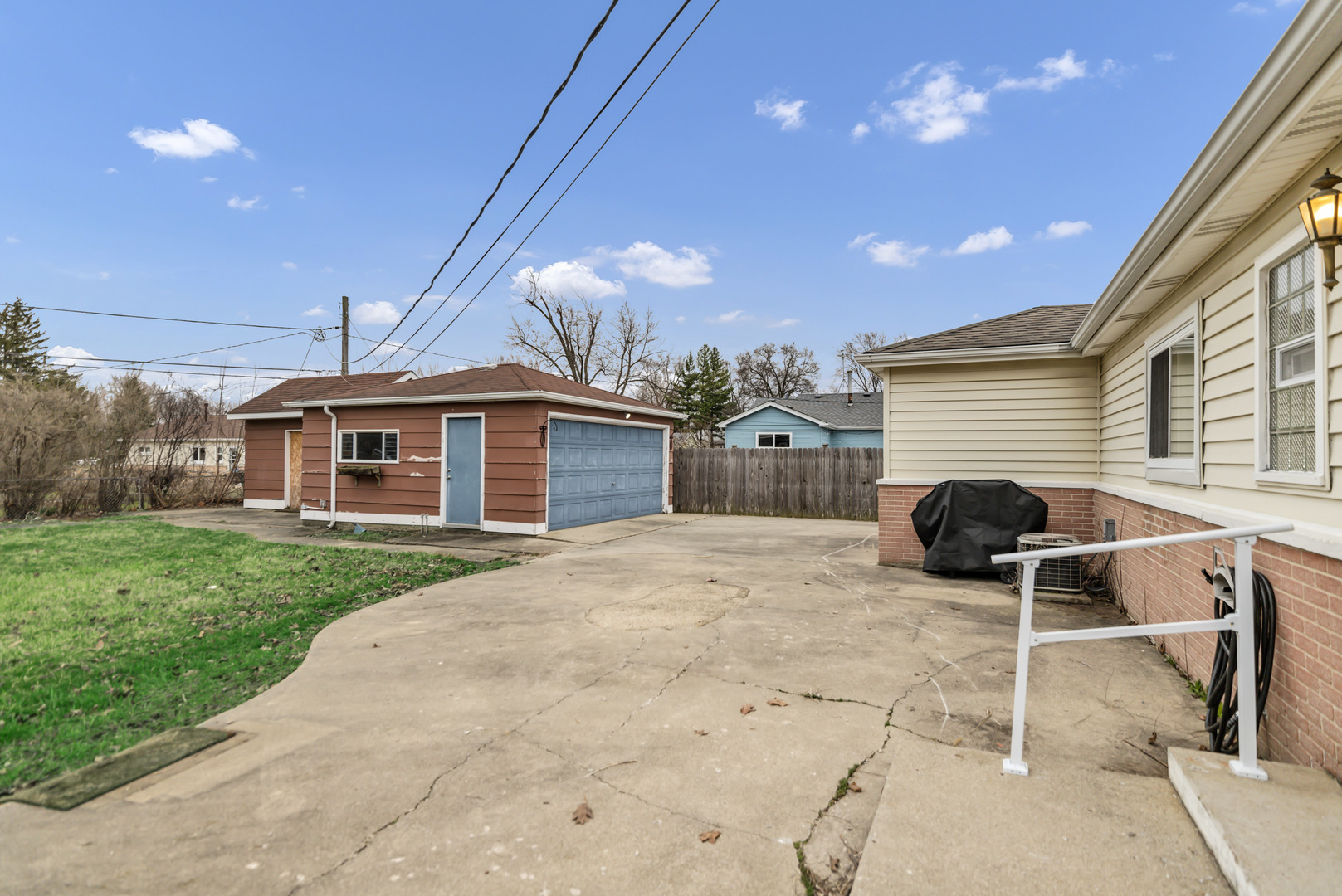 705 Cumberland Street, Hoffman Estates, IL 60169