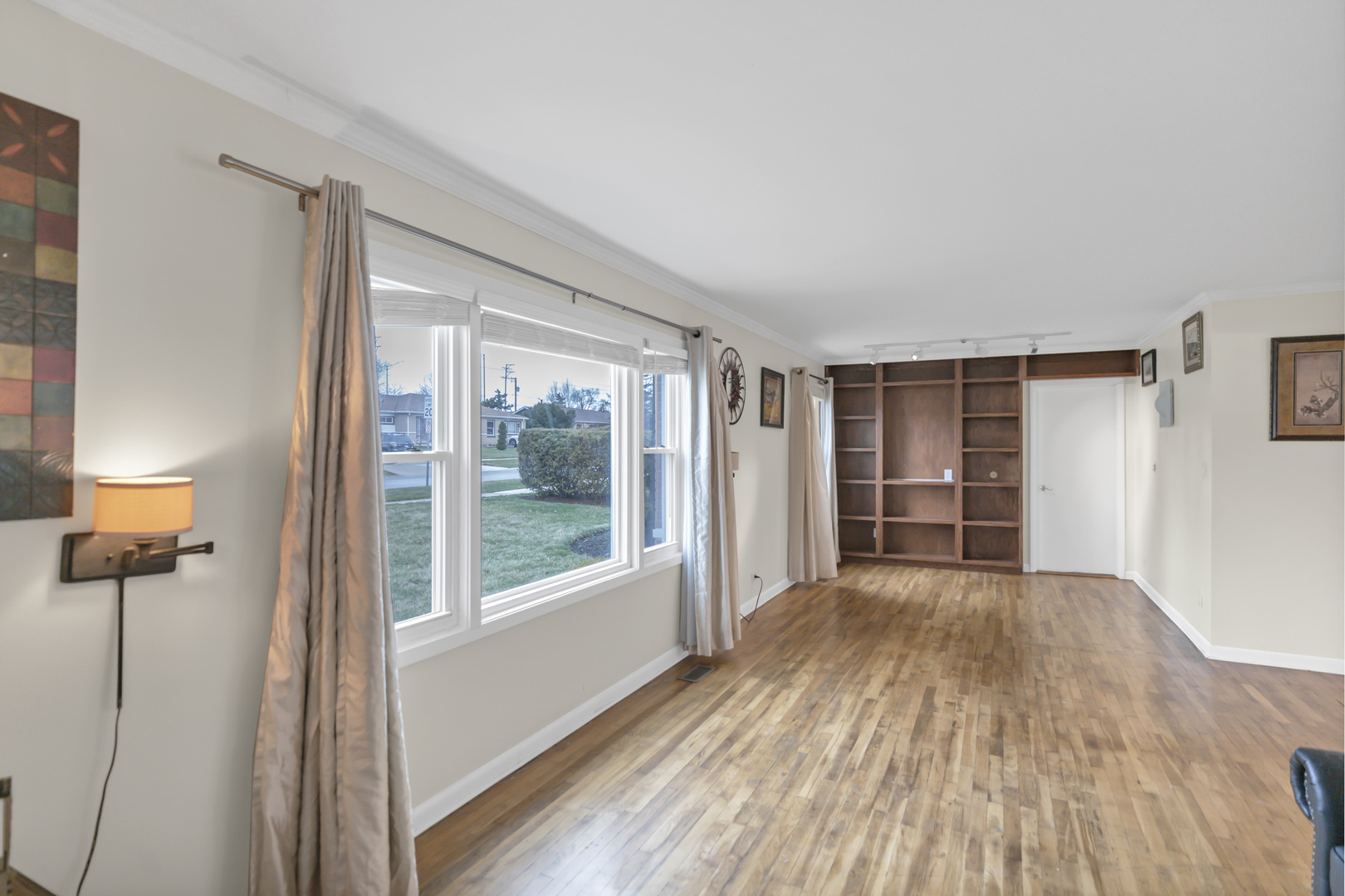 705 Cumberland Street, Hoffman Estates, IL 60169