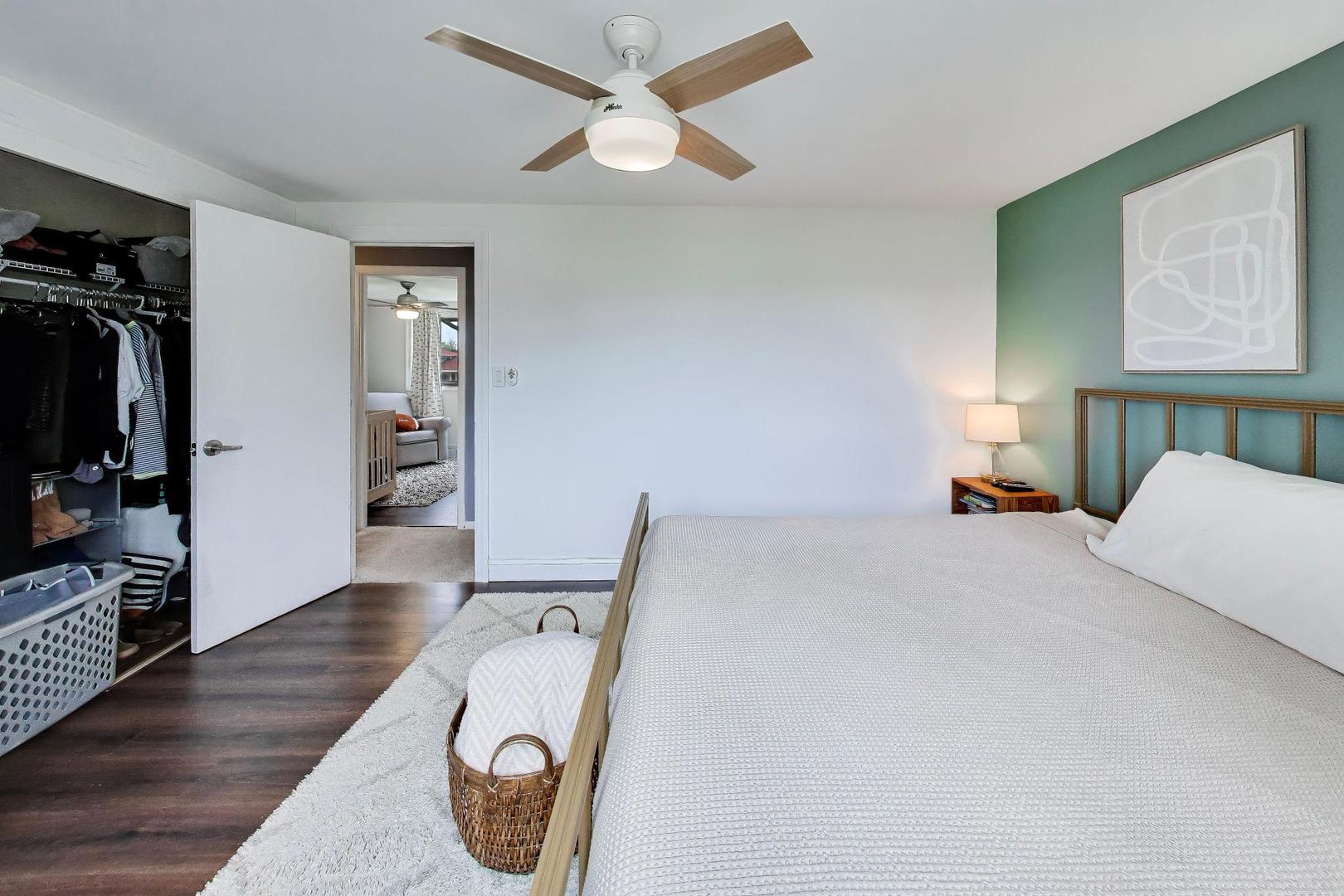 1605 W Lexington Drive, Arlington Heights, IL 60004