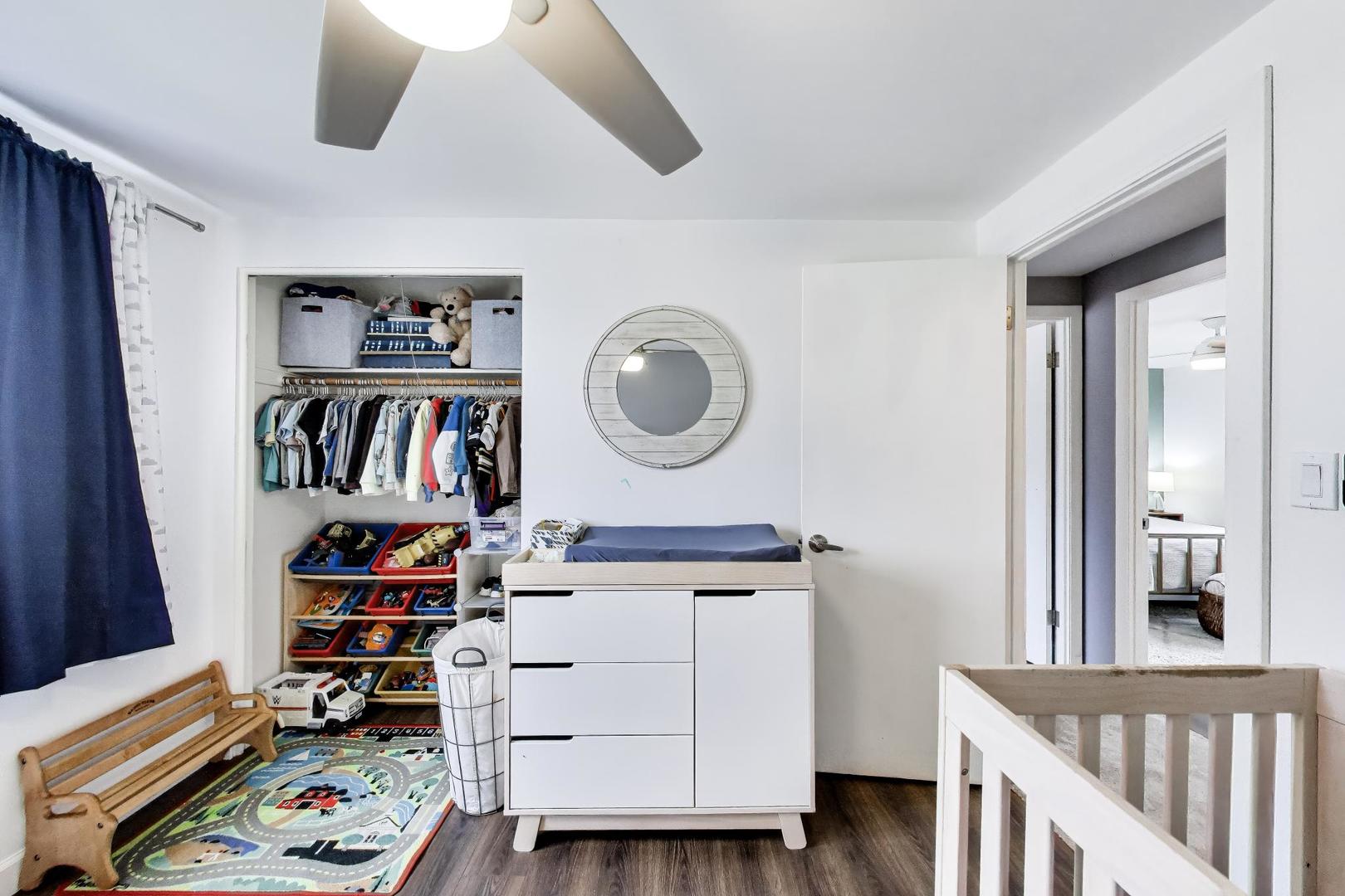 1605 W Lexington Drive, Arlington Heights, IL 60004