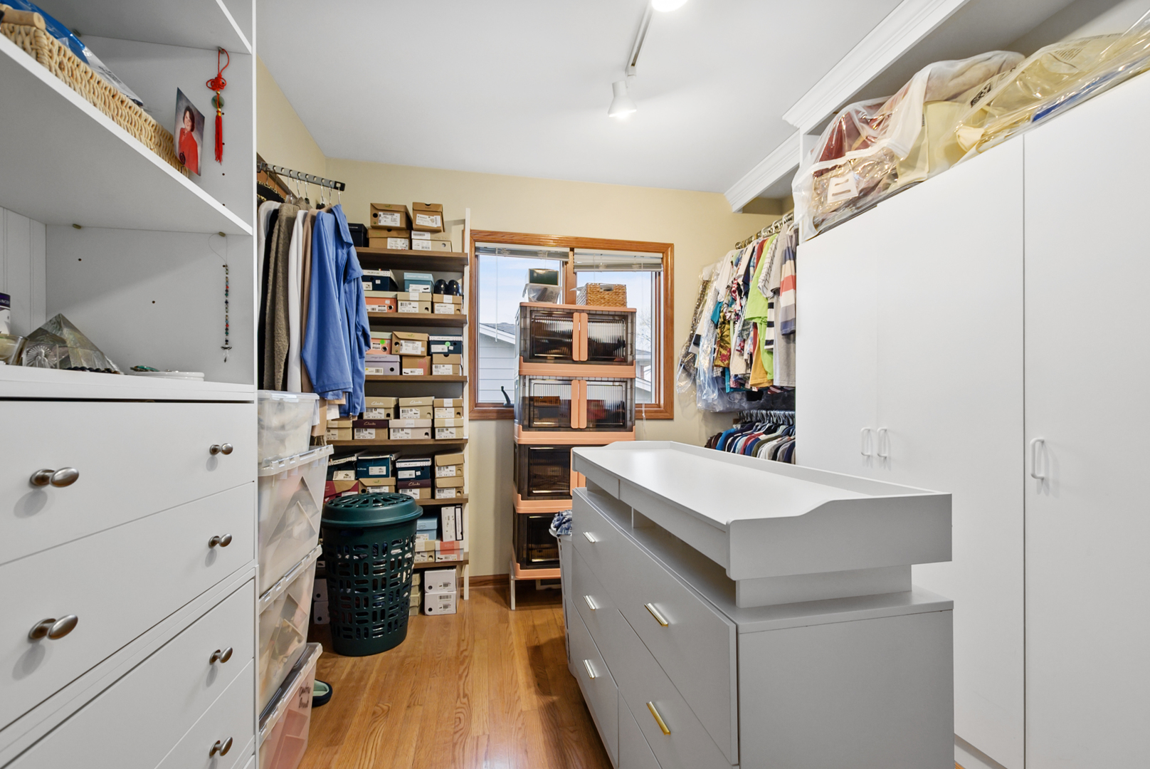 15329 Oak Road, Oak Forest, IL 60452