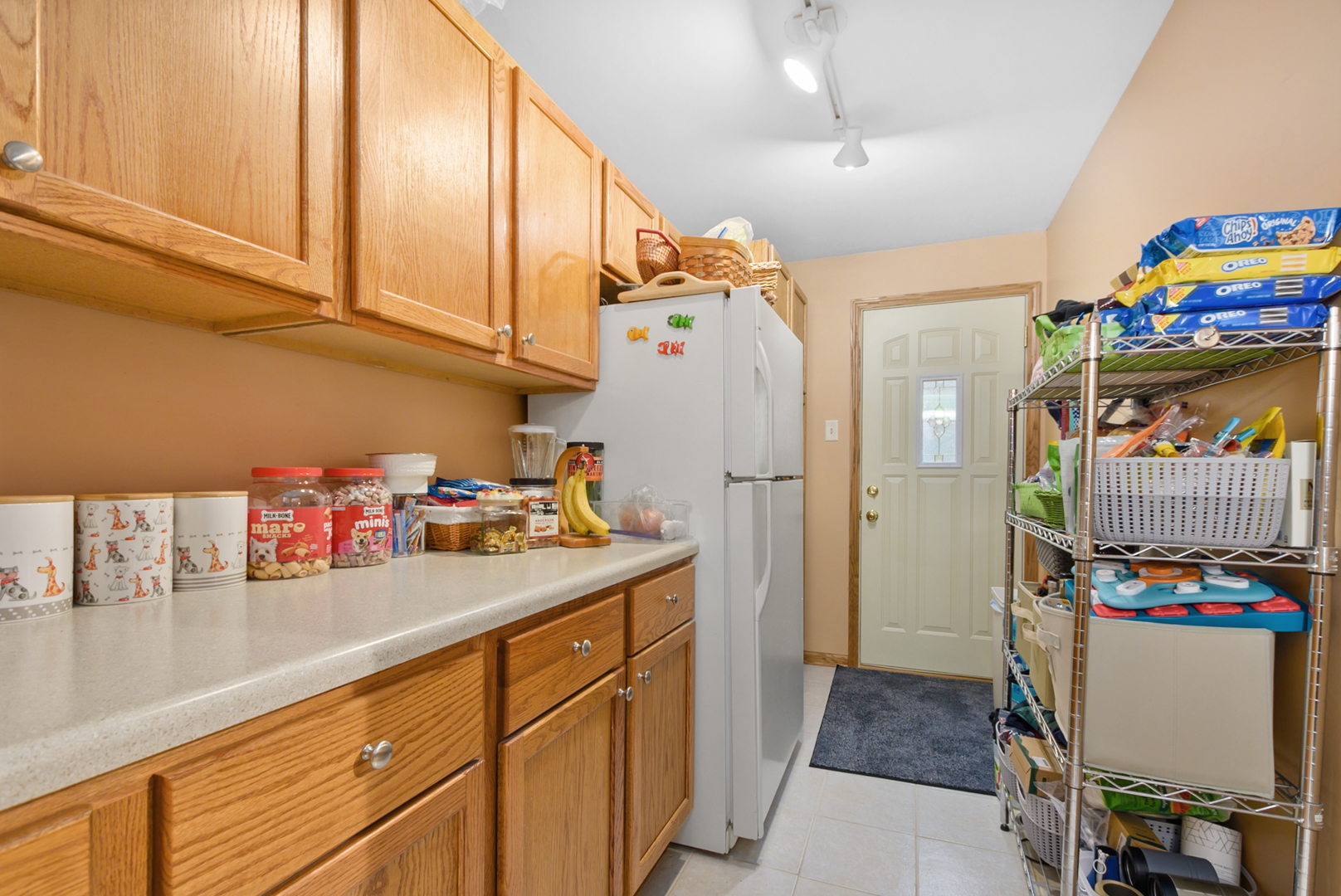 15329 Oak Road, Oak Forest, IL 60452