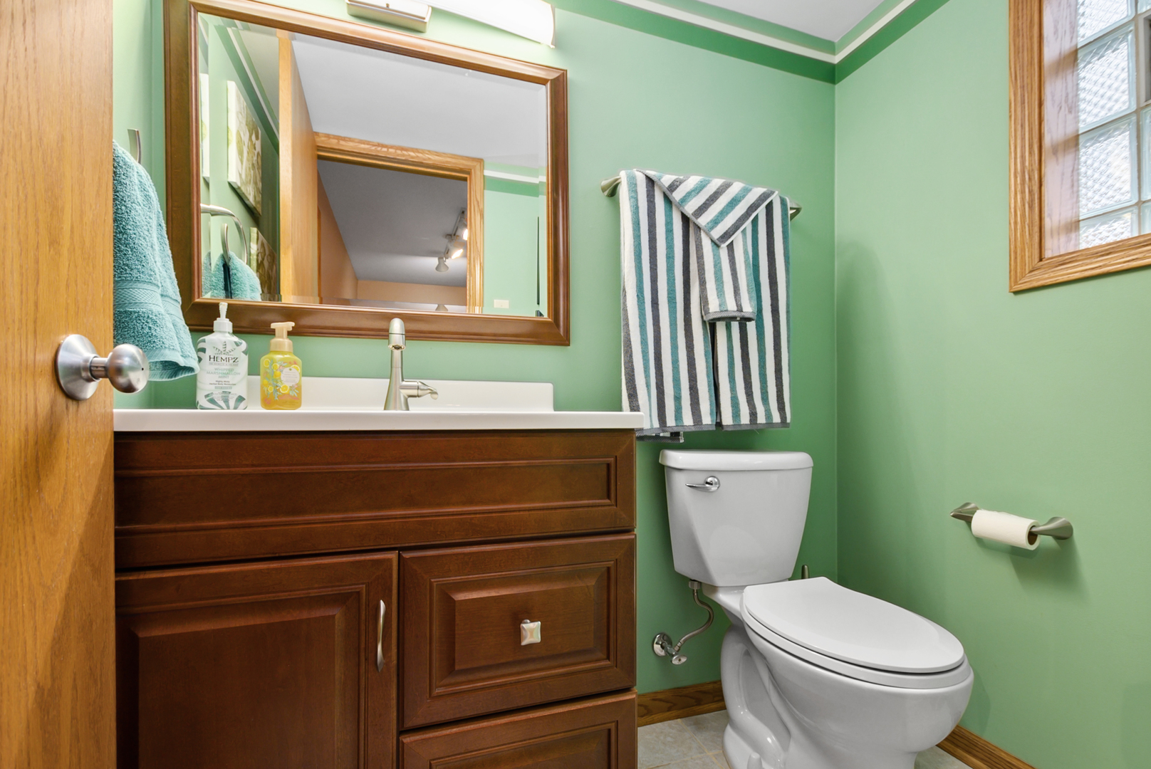 15329 Oak Road, Oak Forest, IL 60452