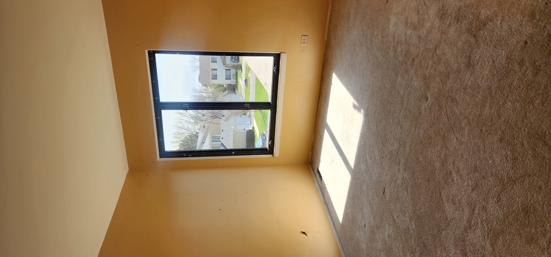 548 Alton Court, Carol Stream, IL 60188