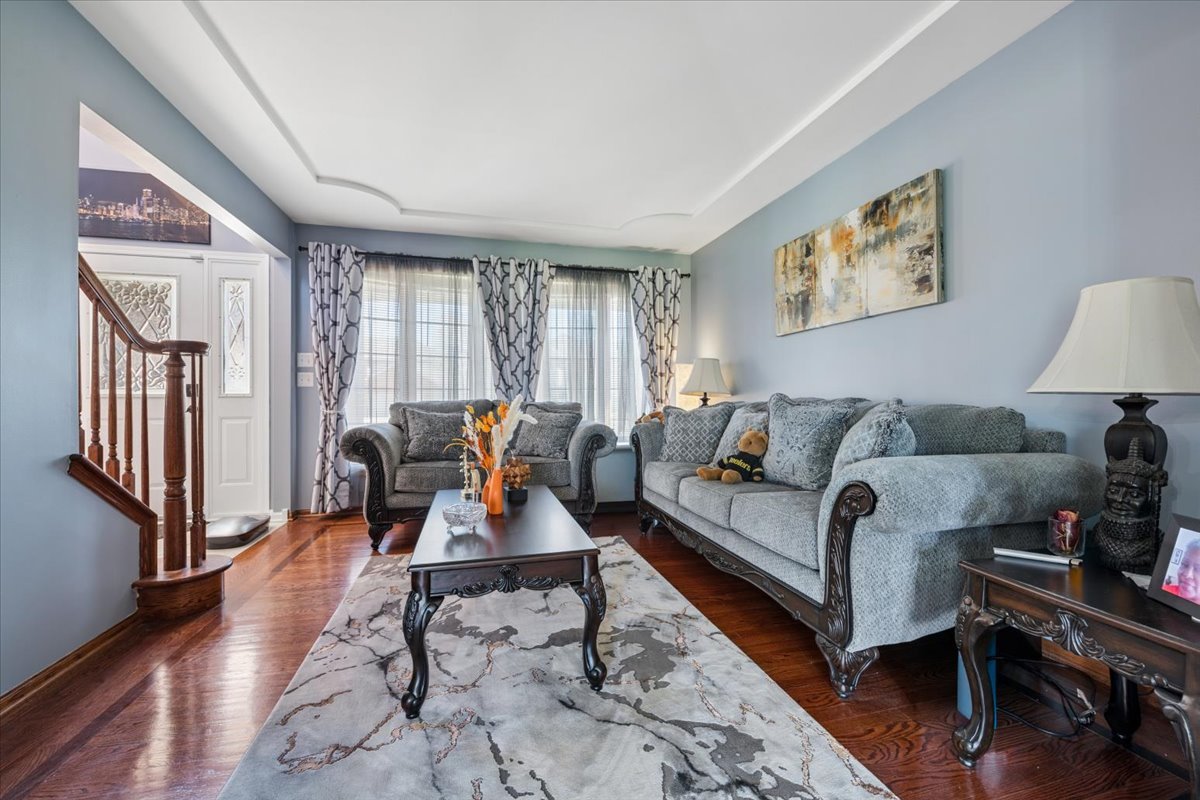 22124 Meadow Lake Place, Richton Park, IL 60471