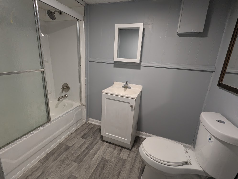 8601 S Kingston Avenue, Chicago, IL 60617