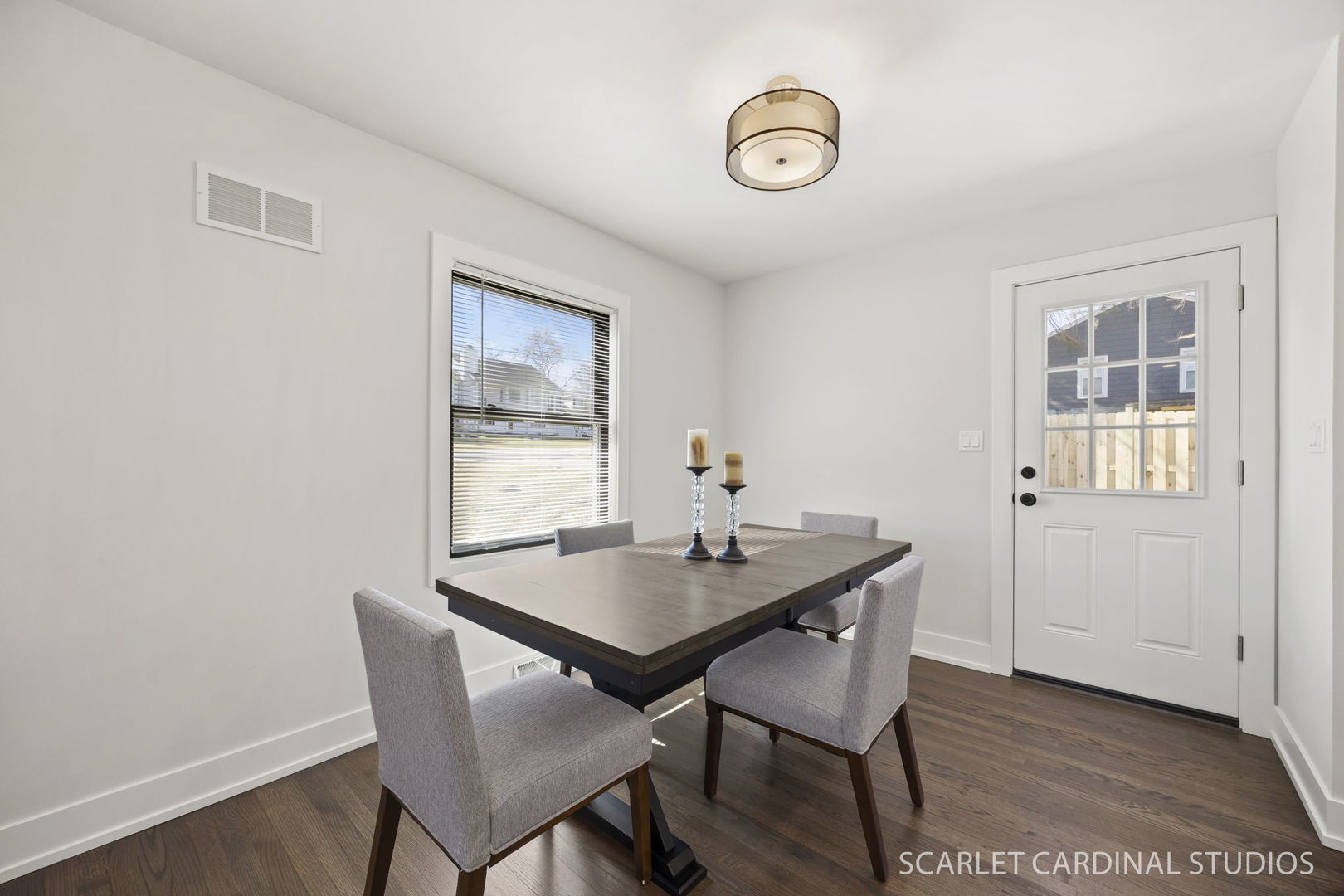 22W080 Valleyview Drive, Glen Ellyn, IL 60137