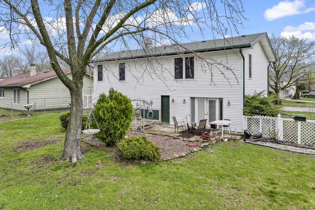 161 Oakwood Drive, Bolingbrook, IL 60440