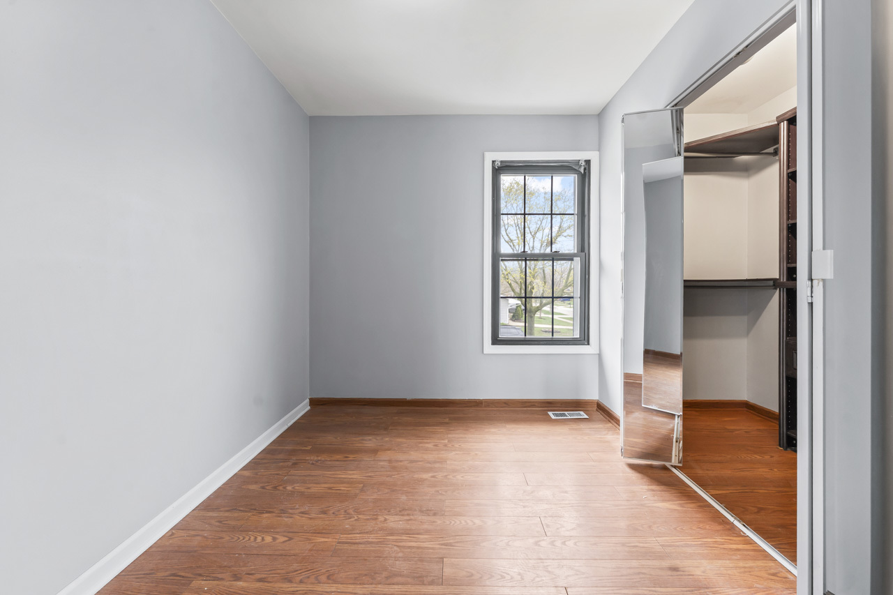 161 Oakwood Drive, Bolingbrook, IL 60440