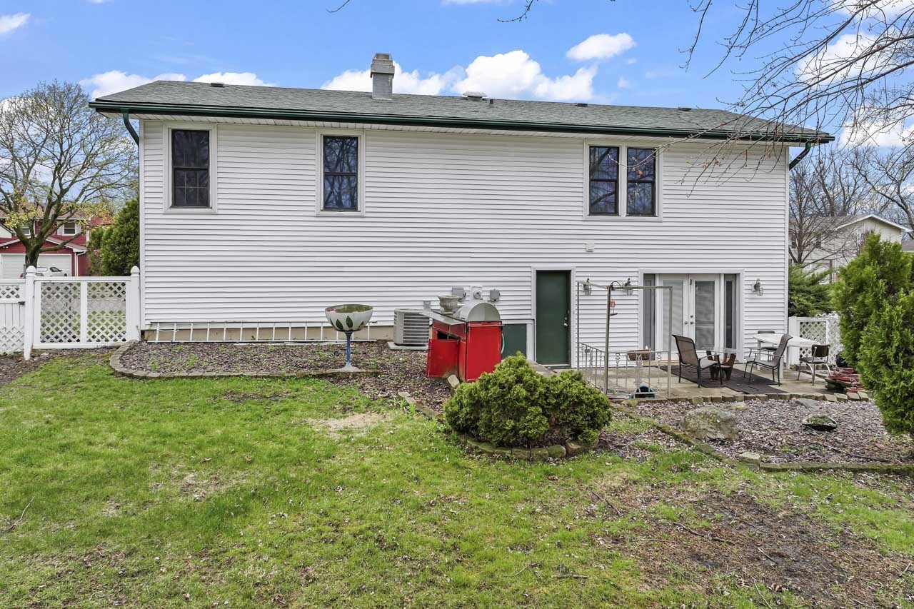 161 Oakwood Drive, Bolingbrook, IL 60440