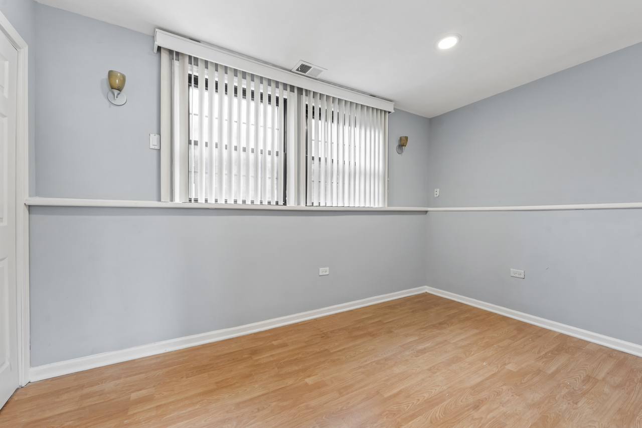 161 Oakwood Drive, Bolingbrook, IL 60440