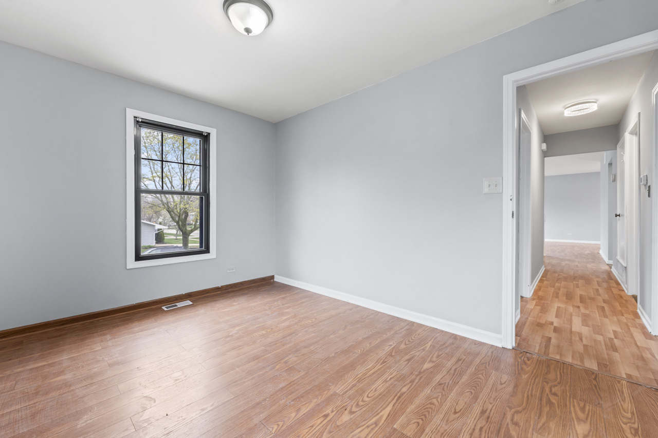 161 Oakwood Drive, Bolingbrook, IL 60440