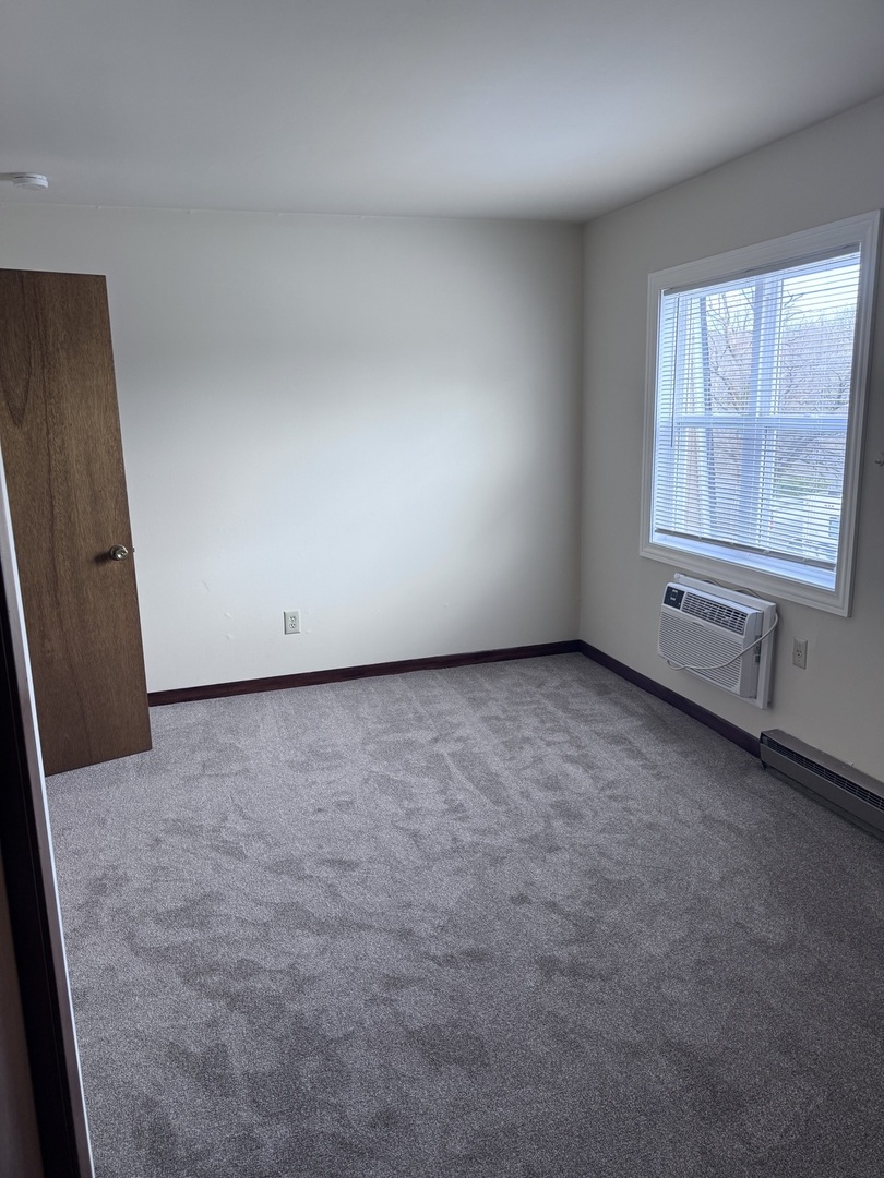 207 W Hydraulic Street #2, Yorkville, IL 60560