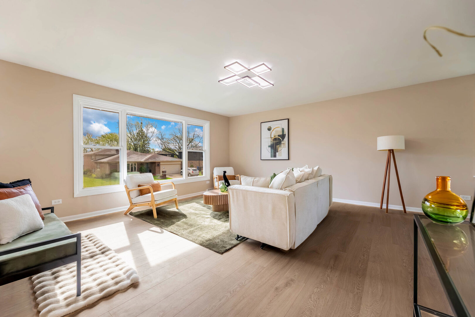 252 S Ellis Avenue, Glenwood, IL 60425