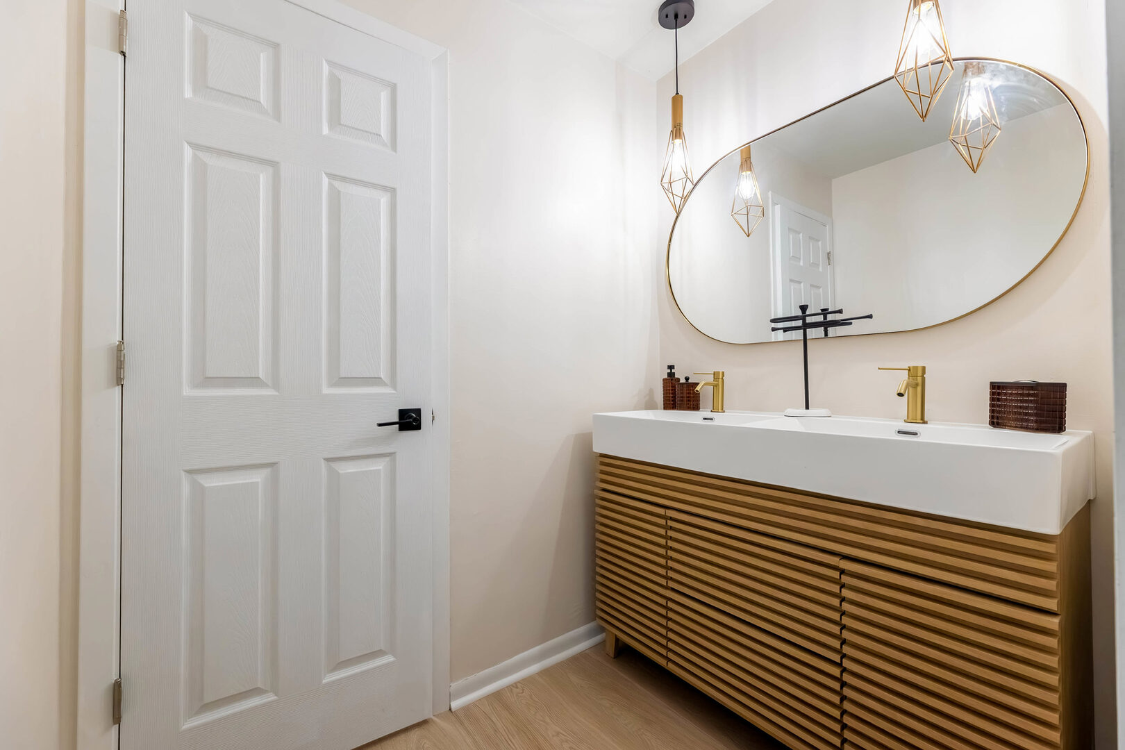 252 S Ellis Avenue, Glenwood, IL 60425