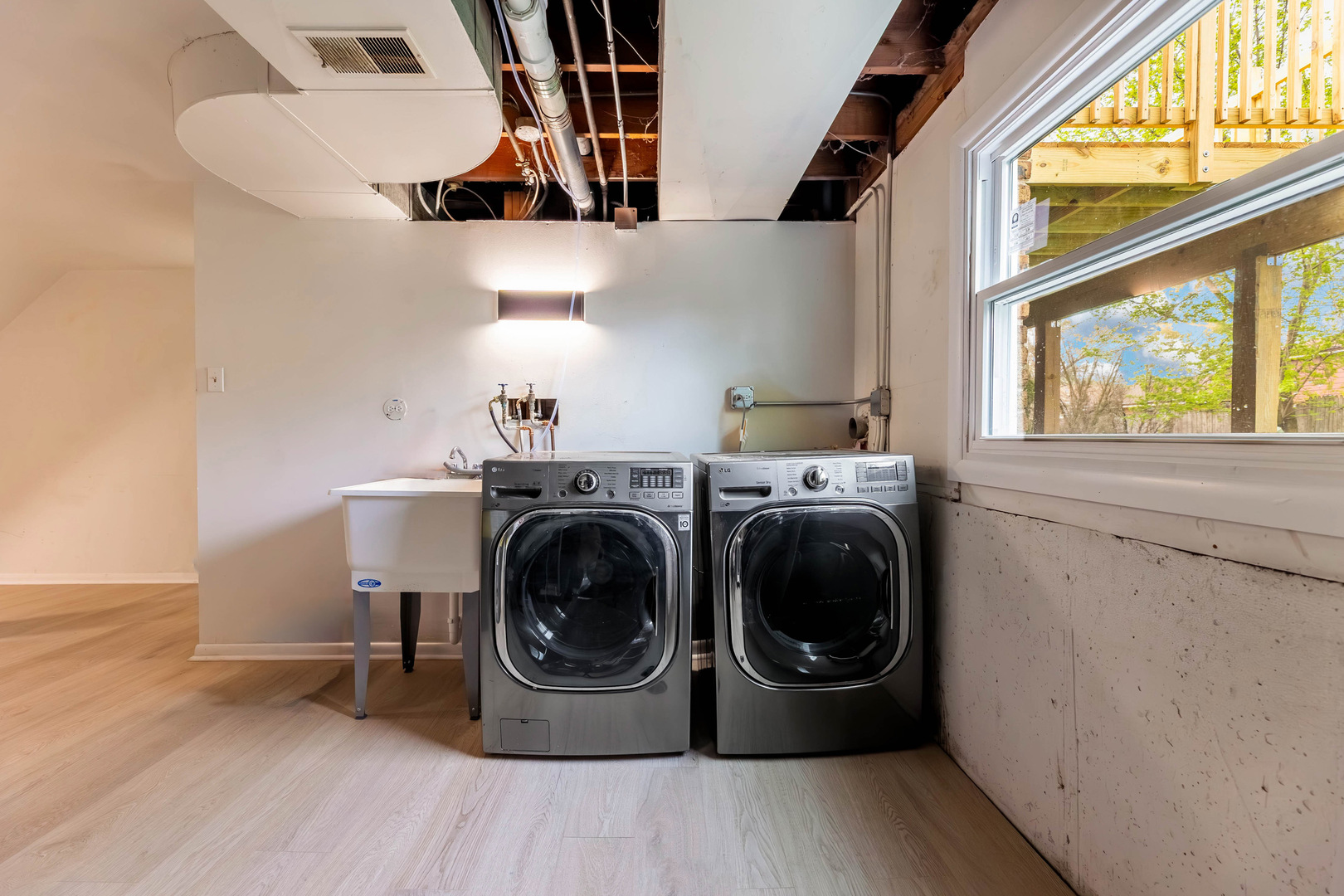 252 S Ellis Avenue, Glenwood, IL 60425