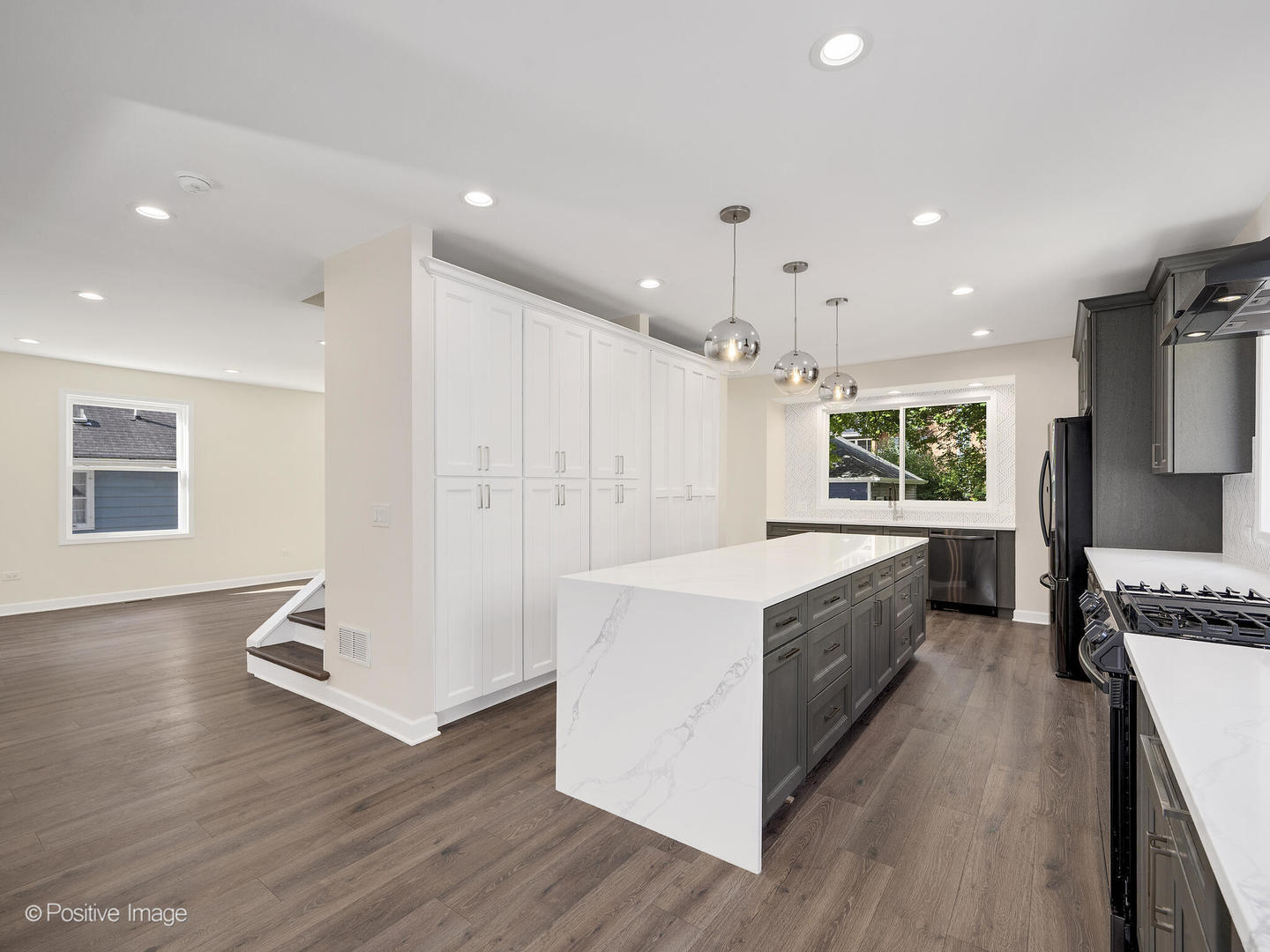 4206 Forest Avenue, Downers Grove, IL 60515