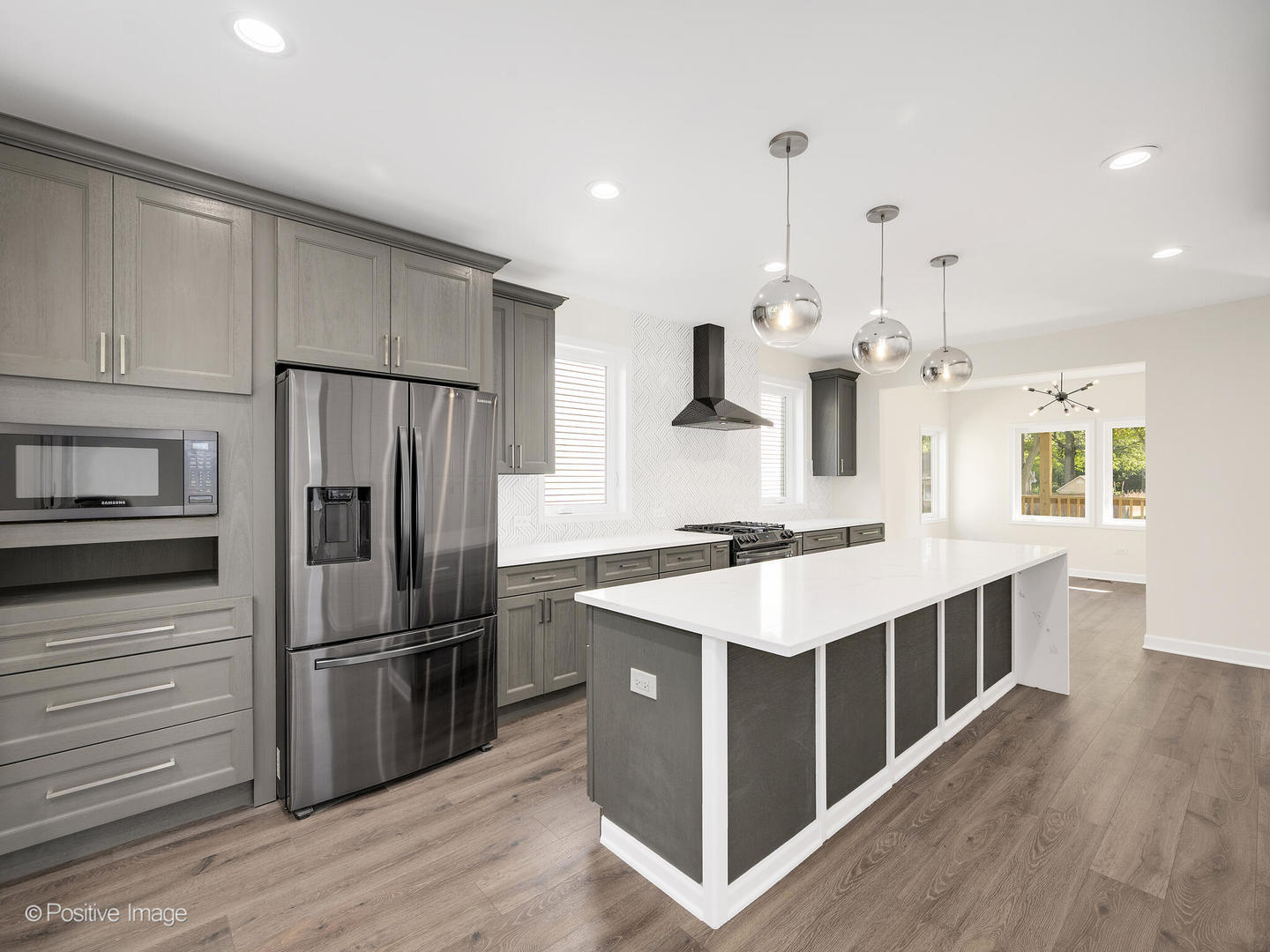 4206 Forest Avenue, Downers Grove, IL 60515