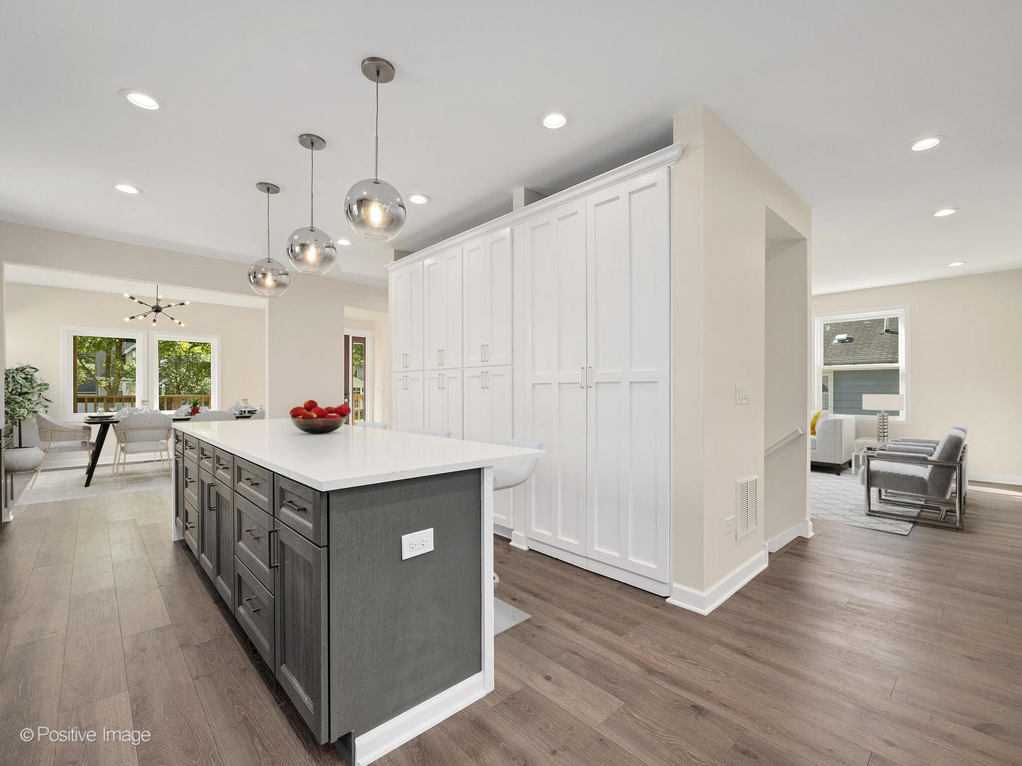 4206 Forest Avenue, Downers Grove, IL 60515