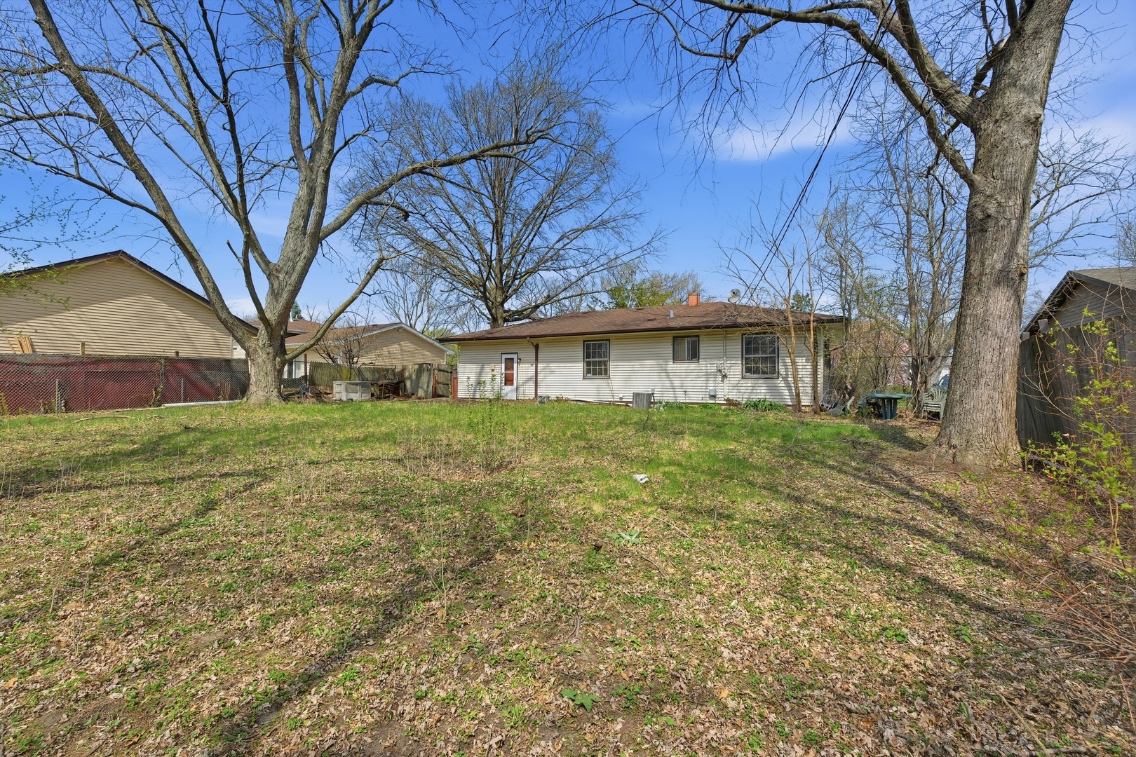 30W125 Claymore Lane, Naperville, IL 60563