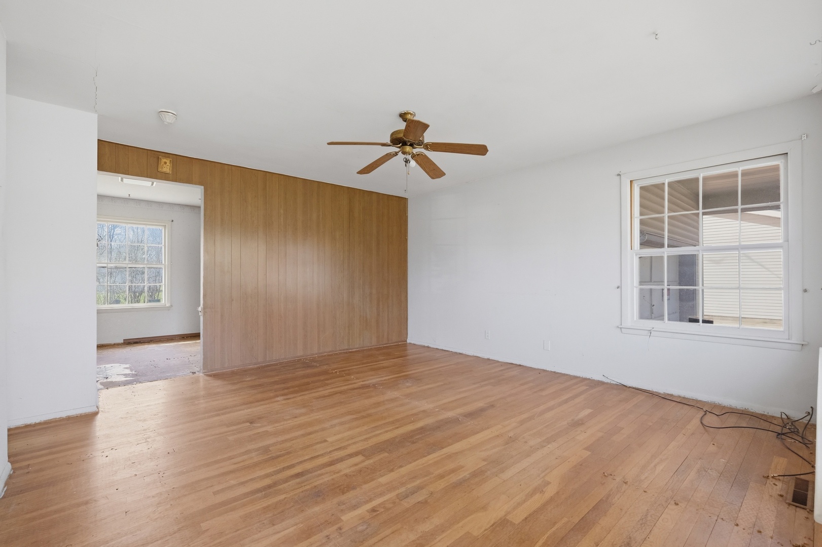 30W125 Claymore Lane, Naperville, IL 60563