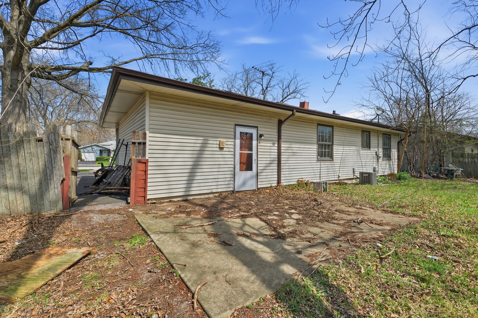 30W125 Claymore Lane, Naperville, IL 60563