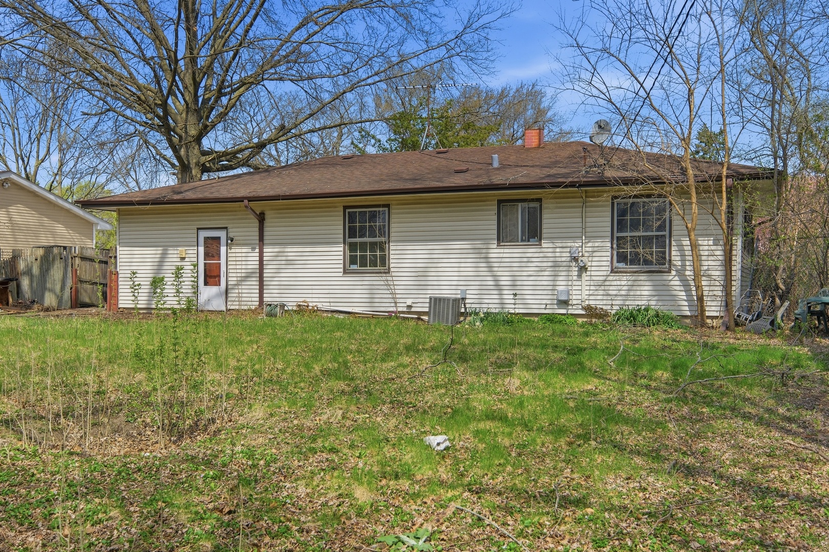 30W125 Claymore Lane, Naperville, IL 60563