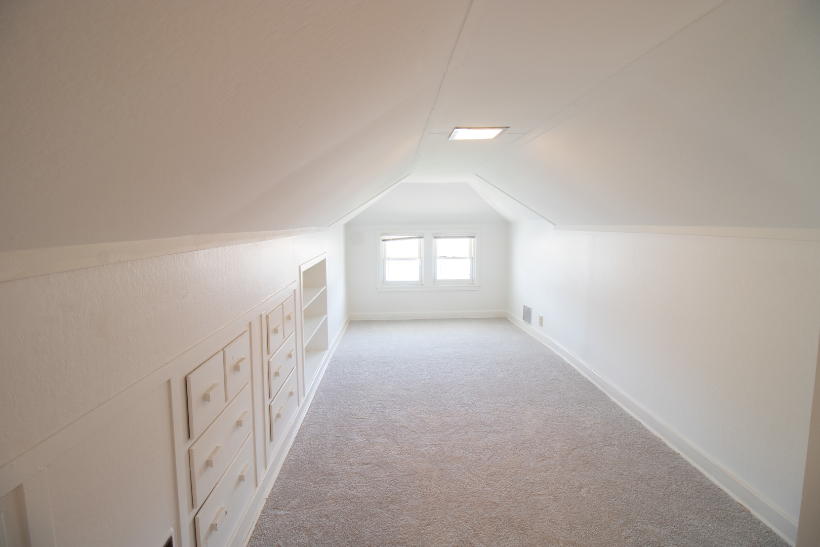 6840 30th Street, Berwyn, IL 60402