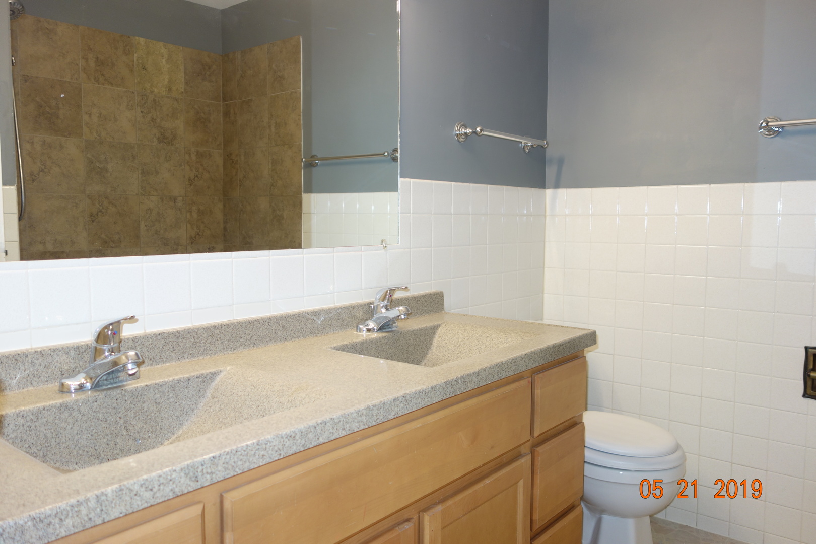 300 Meadow Court #300, Vernon Hills, IL 60061