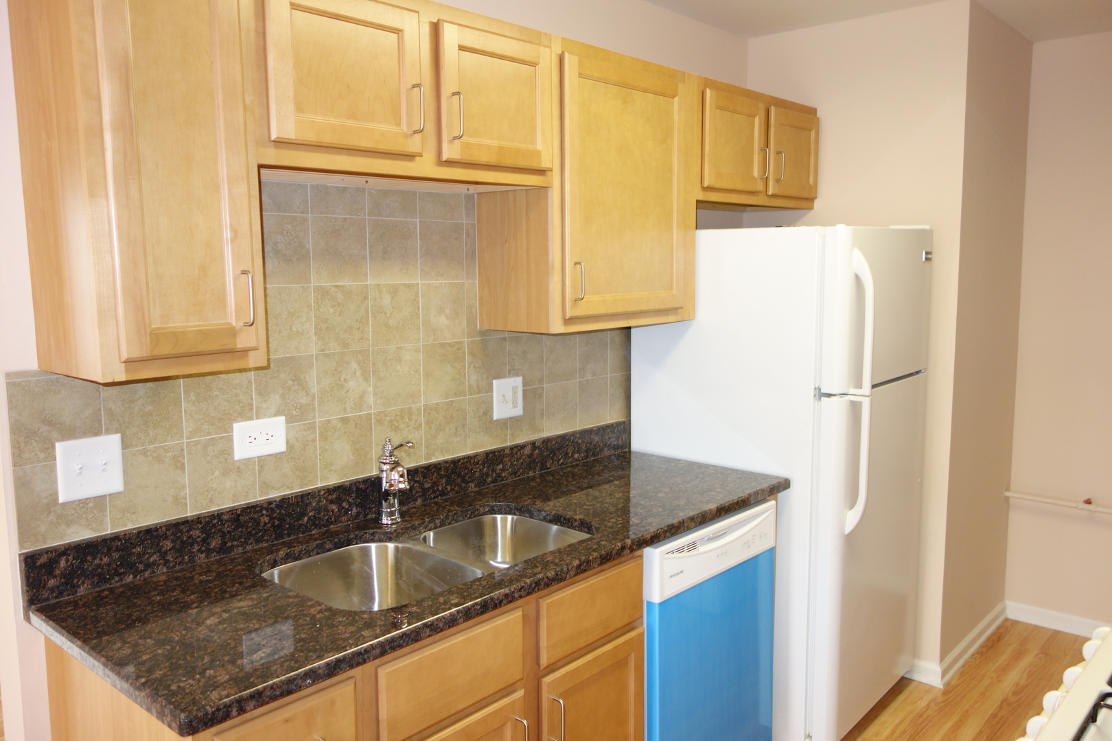 300 Meadow Court #300, Vernon Hills, IL 60061