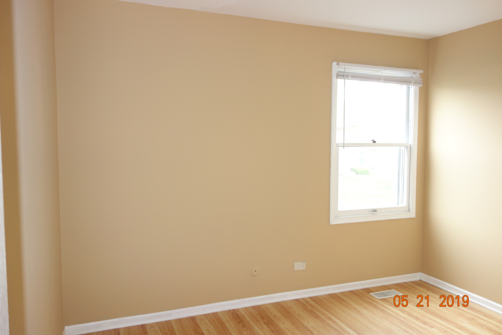 300 Meadow Court #300, Vernon Hills, IL 60061